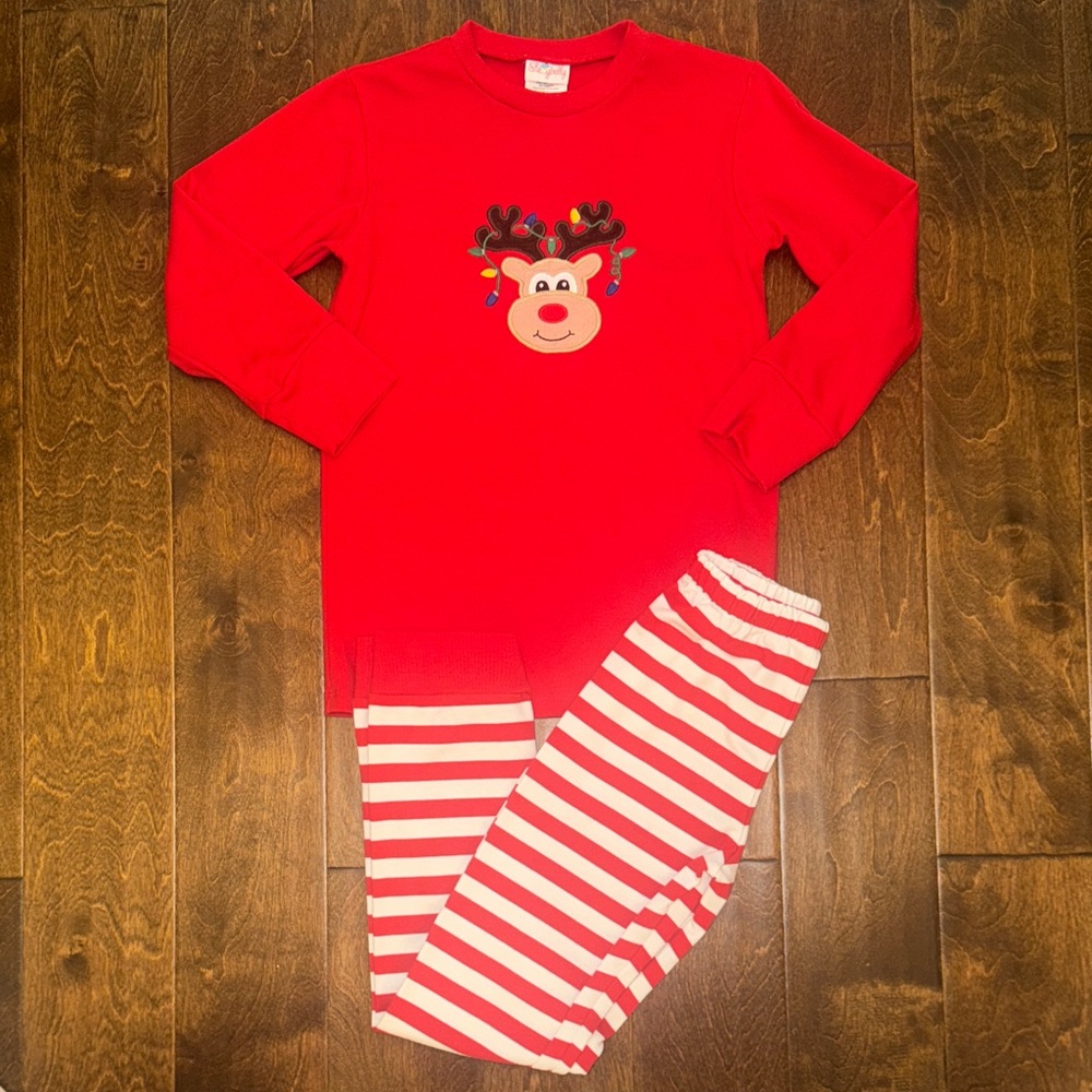 NWOT Stellybelly Red & White Knit Reindeer Face Loungewear - 8 price is firm